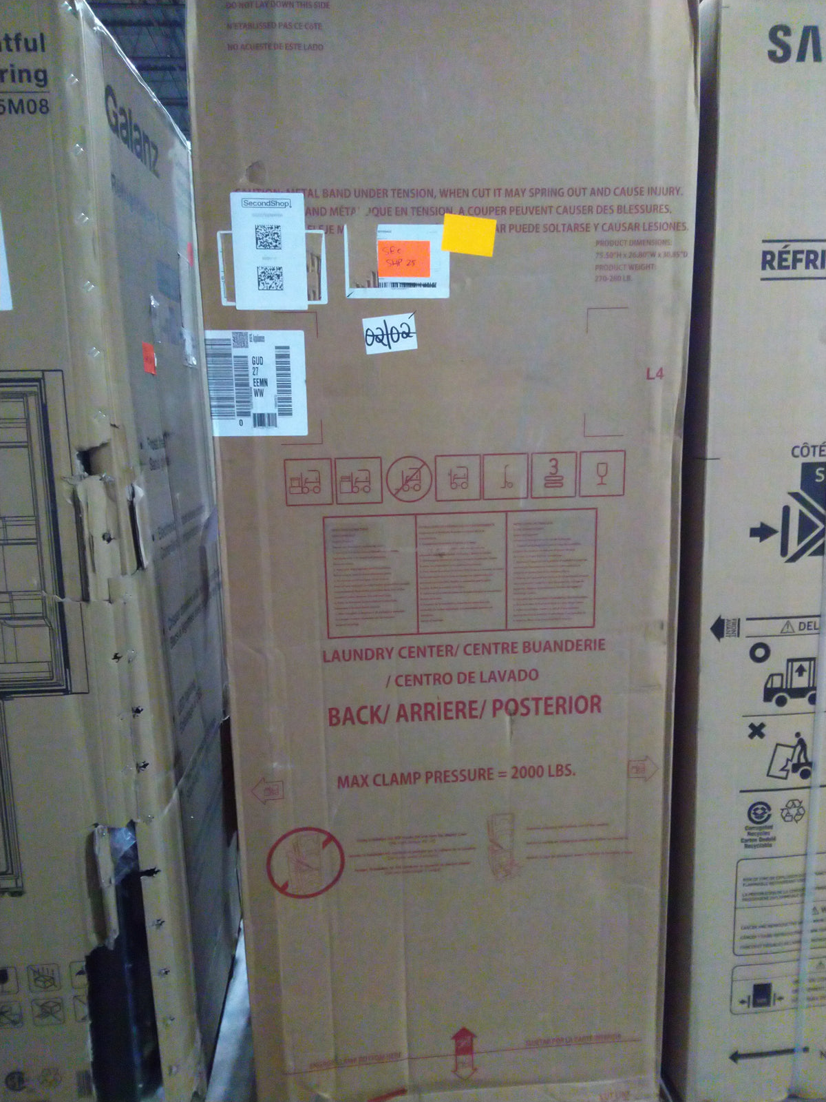 White 4.5 Cu. Ft. Washer and 5.9 Cu. Ft. Laundry Centre E871