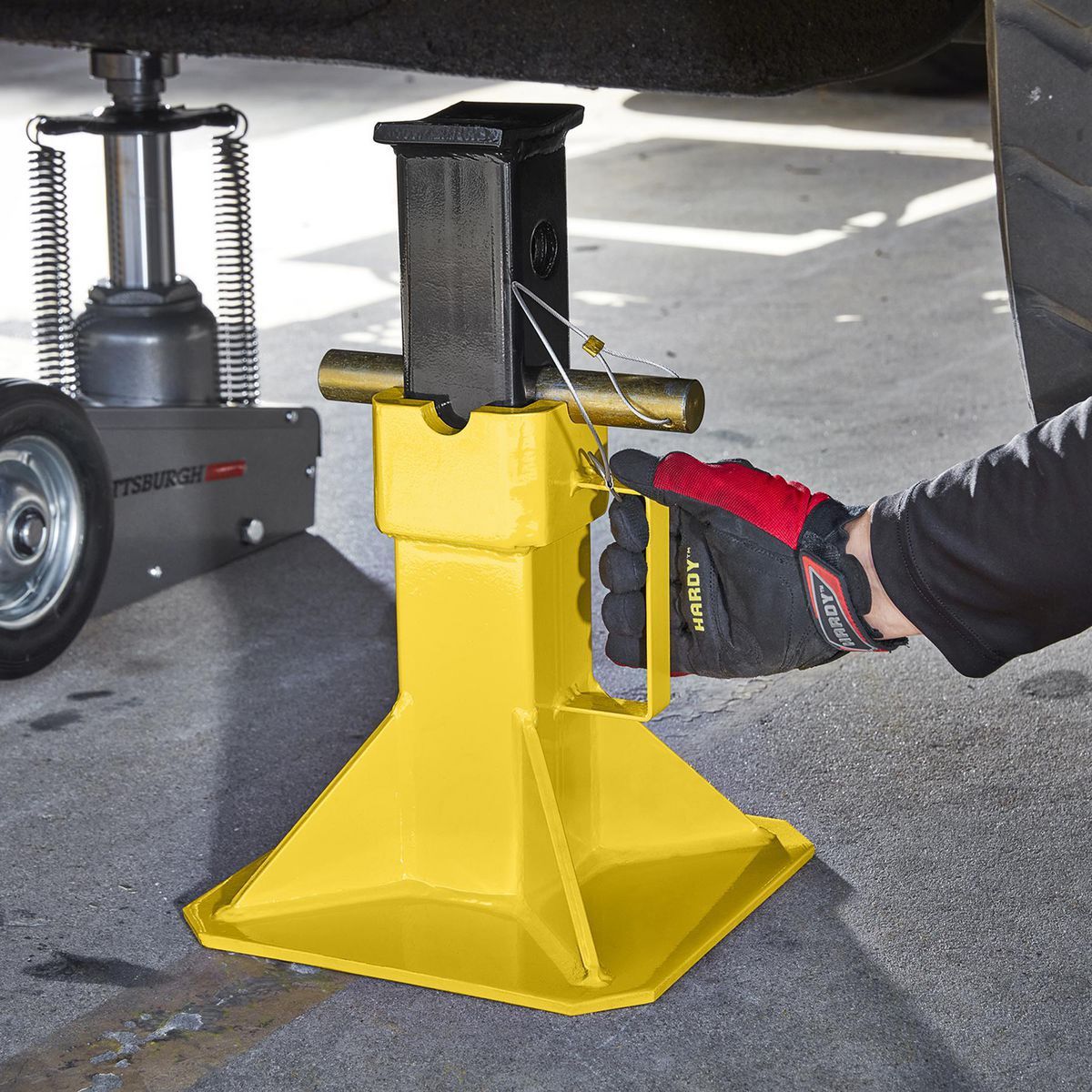 22 Ton Heavy Duty Jack Stands with Locking Pin V348549